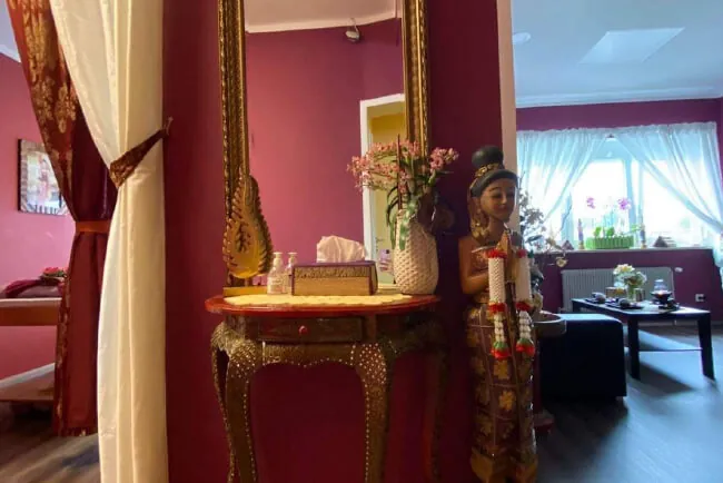 Nirwana Thai Massage Mering – Empfang